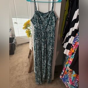 As U Wish Green Leaf Print Maxi Dress(New)